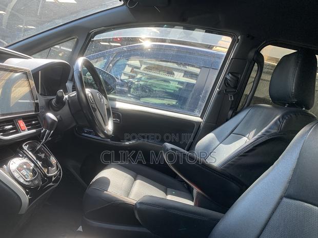 Toyota Voxy X 2WD 7-Seater 2019 Green