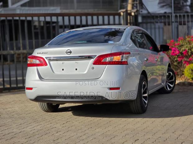 Nissan Sylphy 2018 Silver