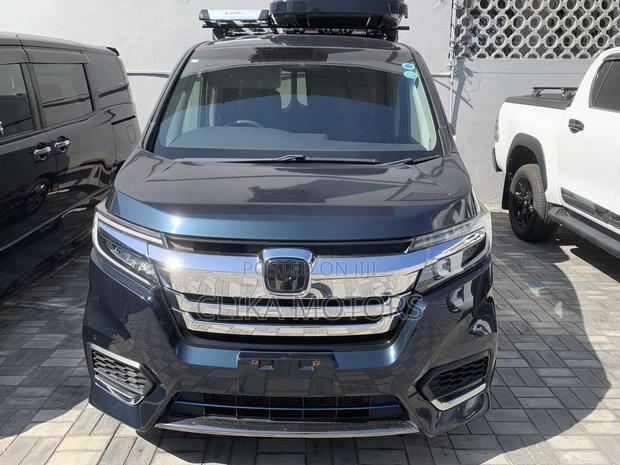 Honda Stepwgn 2019 Green