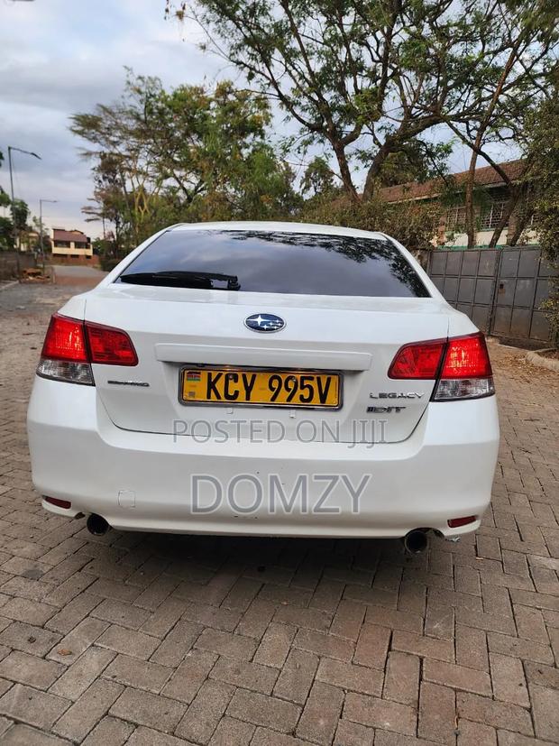 Subaru Legacy 2013 Pearl