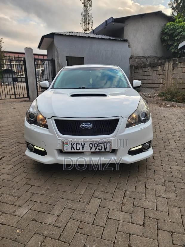 Subaru Legacy 2013 Pearl