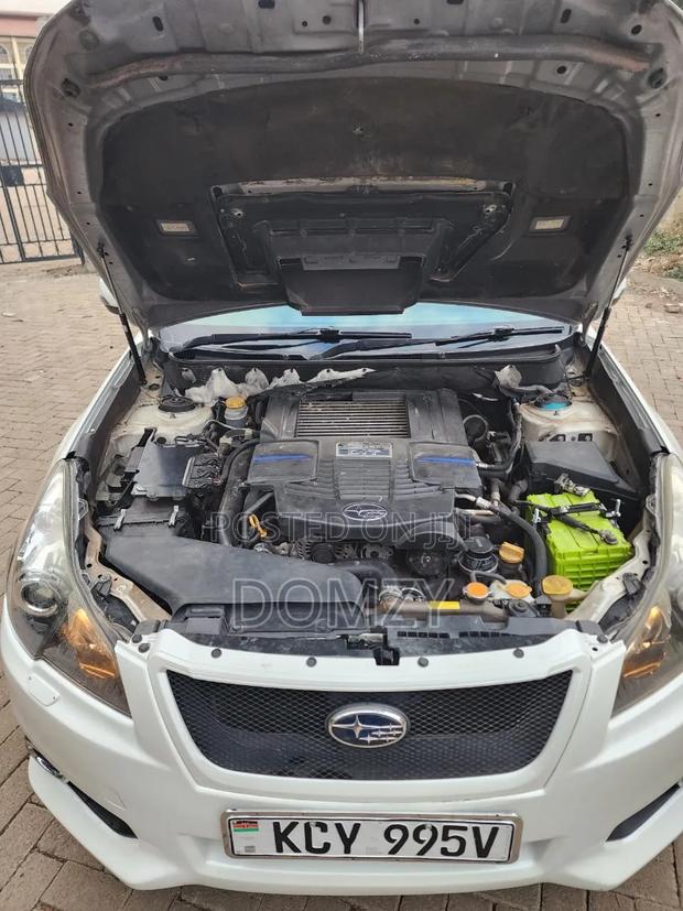 Subaru Legacy 2013 Pearl