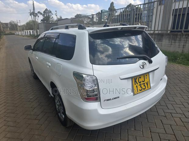 Toyota Corolla Fielder 2010 White