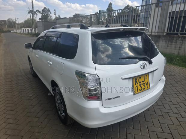 Toyota Corolla Fielder 2010 White