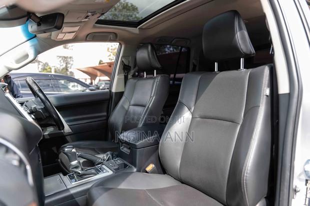 Toyota Land Cruiser Prado 2.8 2022 Gold