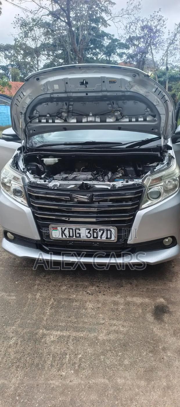 Toyota Noah 2015 Silver