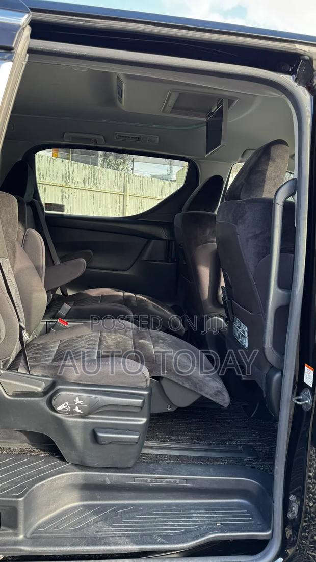 Toyota Vellfire 2.5 Z G Edition 2019 Black