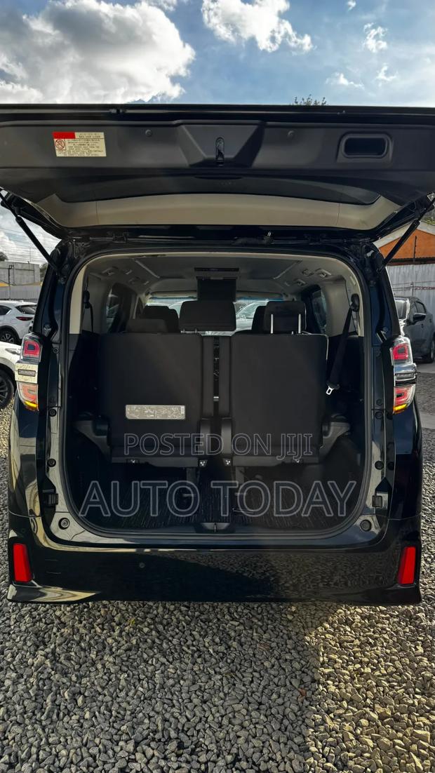 Toyota Vellfire 2.5 Z G Edition 2019 Black