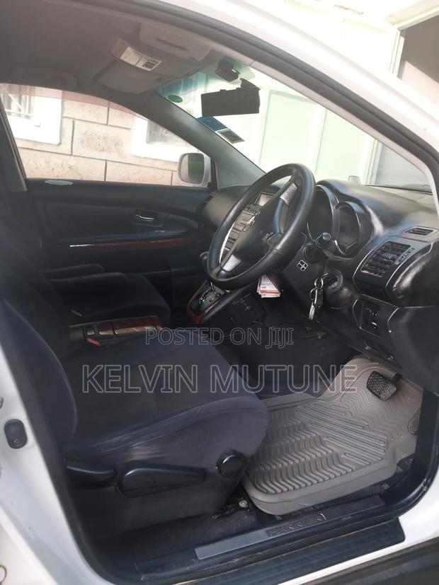 Toyota Harrier 2.4 2004 White