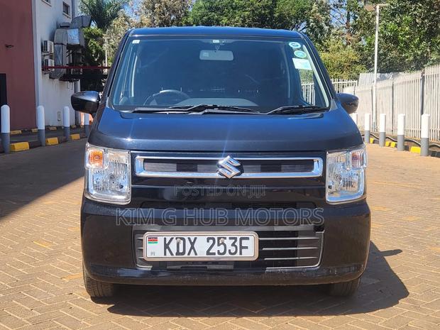 Suzuki Wagon R 660 Petrol FWD 2017 Black