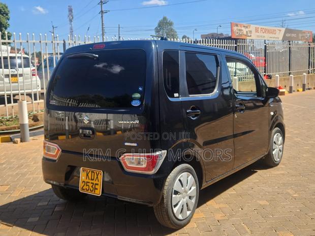 Suzuki Wagon R 660 Petrol FWD 2017 Black