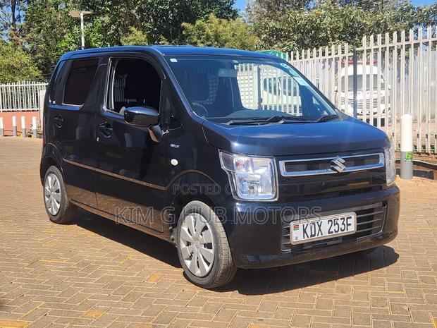 Suzuki Wagon R 660 Petrol FWD 2017 Black