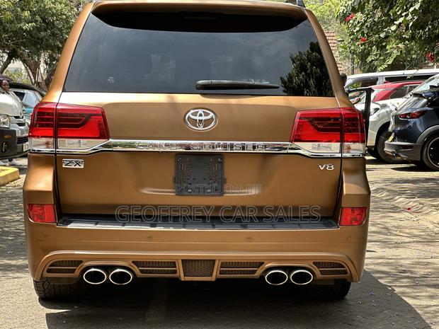 Toyota Land Cruiser 4.6 V8 ZX 2018