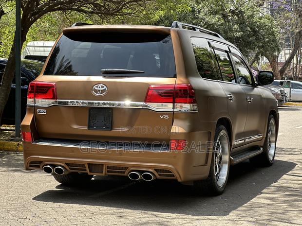 Toyota Land Cruiser 4.6 V8 ZX 2018