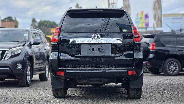 Toyota Land Cruiser Prado 2.8 2020 Black