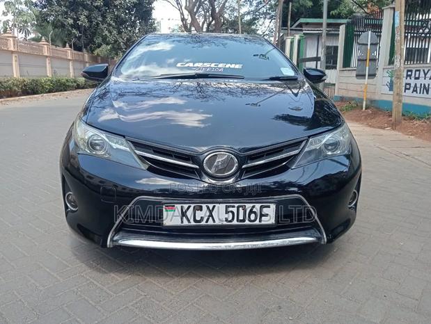 Toyota Auris 2013 Black