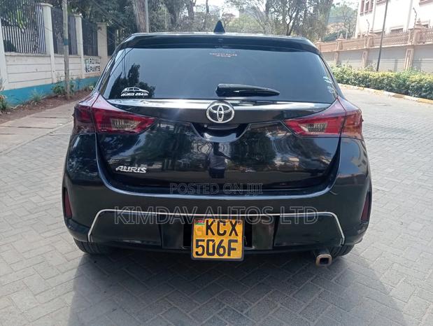 Toyota Auris 2013 Black