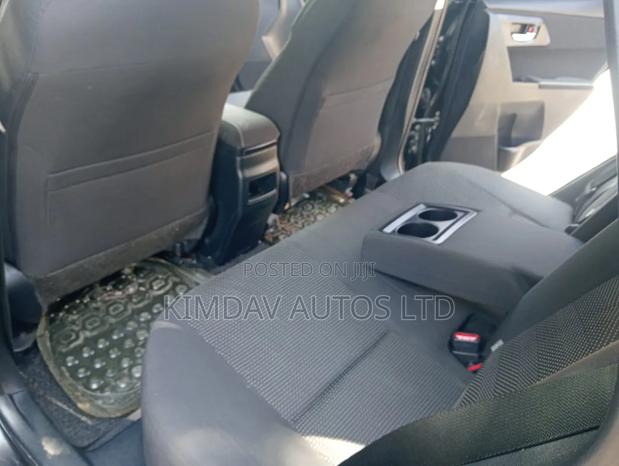 Toyota Auris 2013 Black