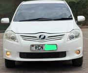Toyota Auris 2010 White for sale