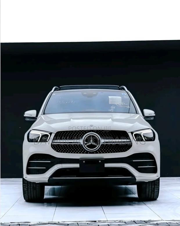 Mercedes-Benz GLE-Class GLE 400d 4MATIC 2020 White