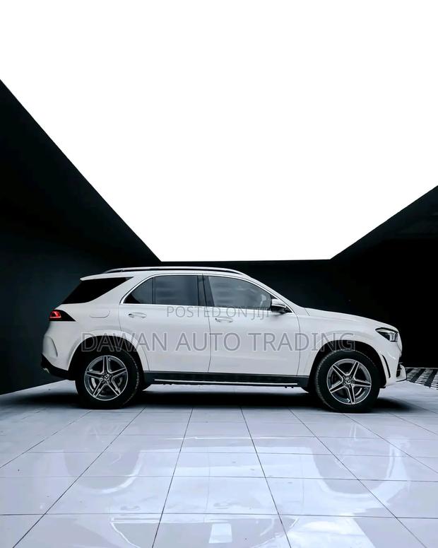 Mercedes-Benz GLE-Class GLE 400d 4MATIC 2020 White