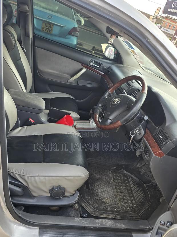Toyota Allion 2004 Silver