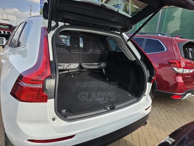 Volvo XC60 2019 White