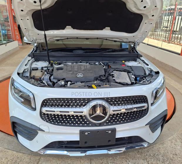 Mercedes-Benz GLB-Class GLB 200 d 4MATIC 2020 White