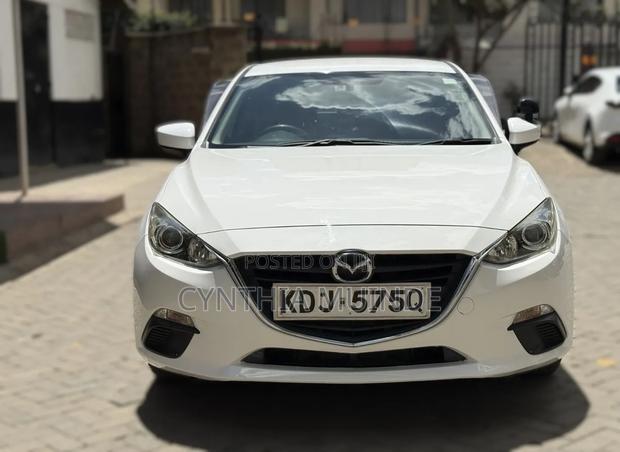 Mazda Axela 2015 White