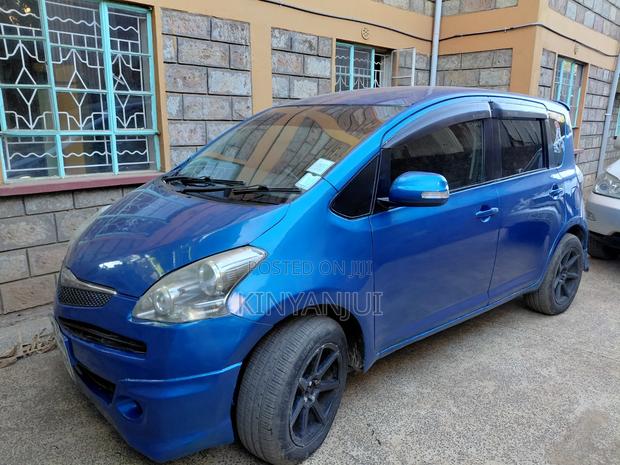 Toyota Ractis 1.5 FWD 2010 Blue