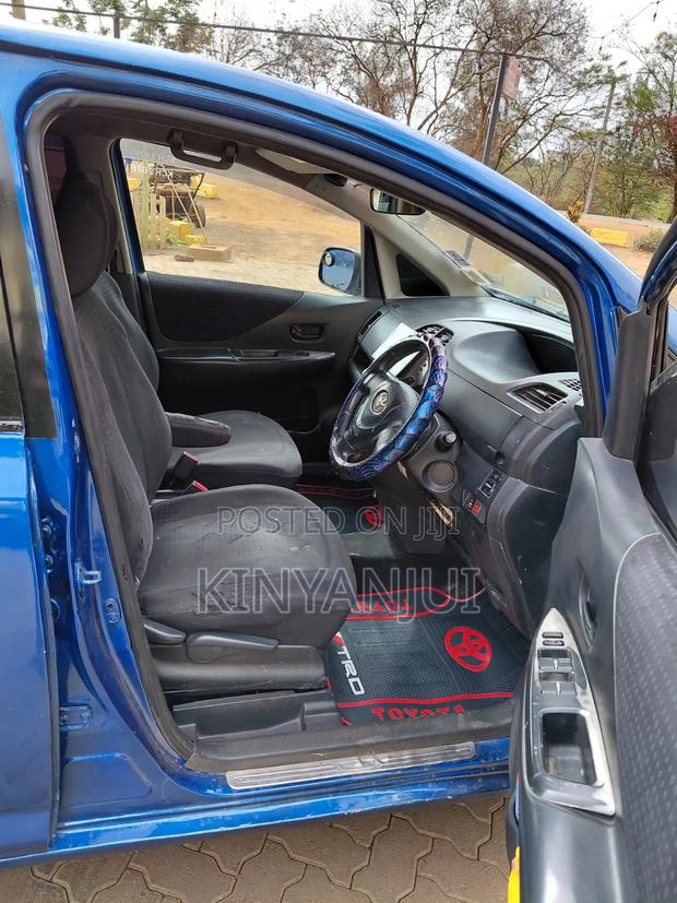 Toyota Ractis 1.5 FWD 2010 Blue
