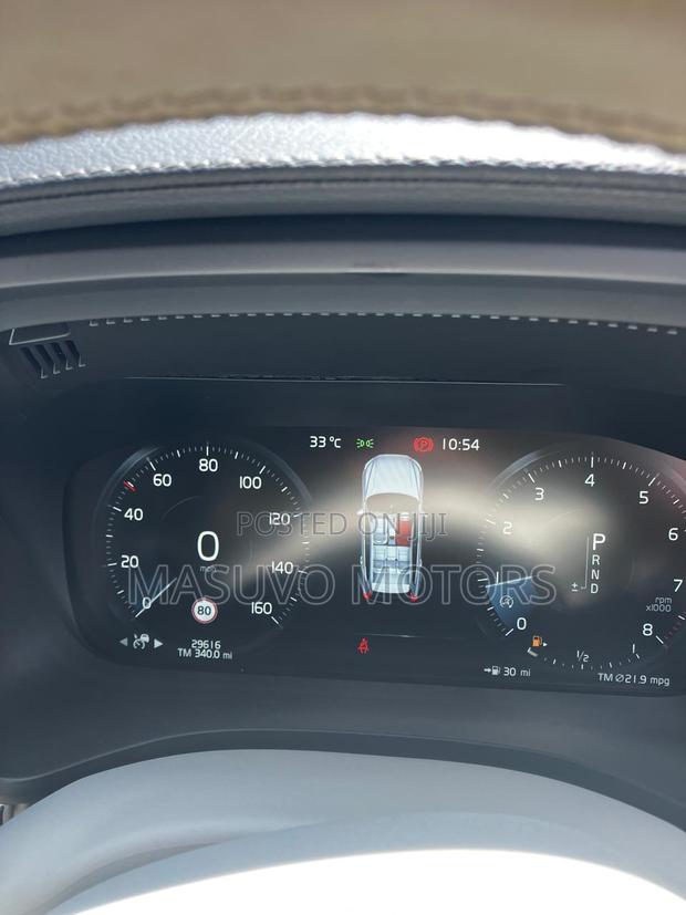 Volvo XC60 T5 Inscription AWD 2019 Beige