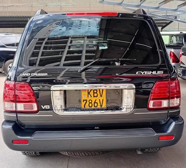 Toyota Land Cruiser 2006 Black