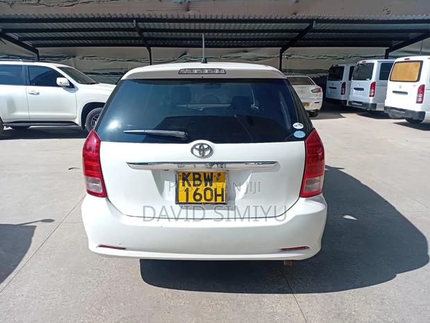 Toyota Wish 2006 White