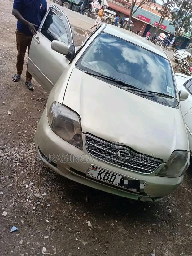 Toyota Corolla Sedan Automatic 2003 Gold