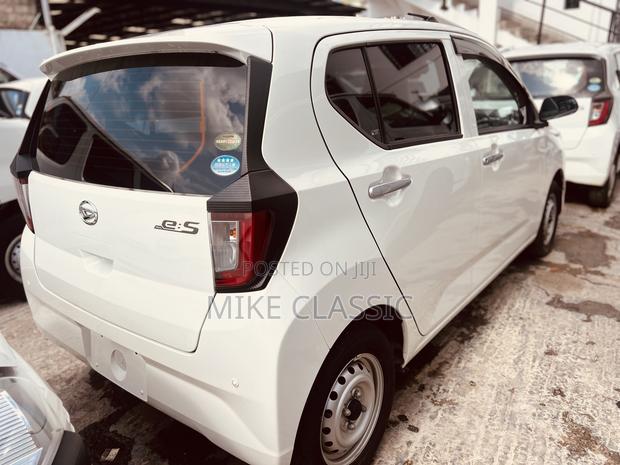Daihatsu Mira 2019 White