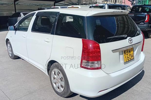 Toyota Wish 2006
