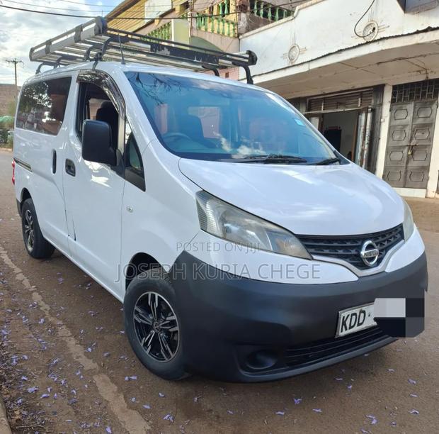 Nissan NV200 2015 White
