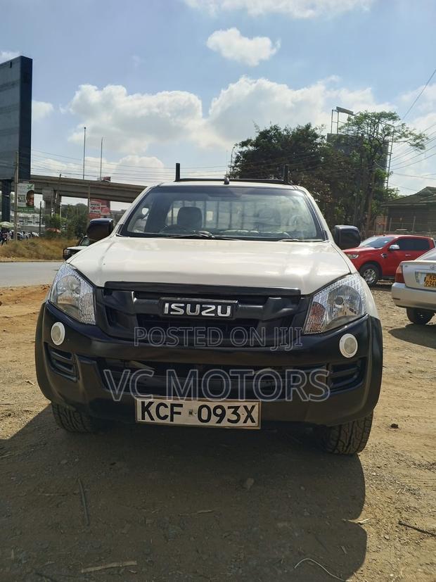 Isuzu D-MAX 2015 White