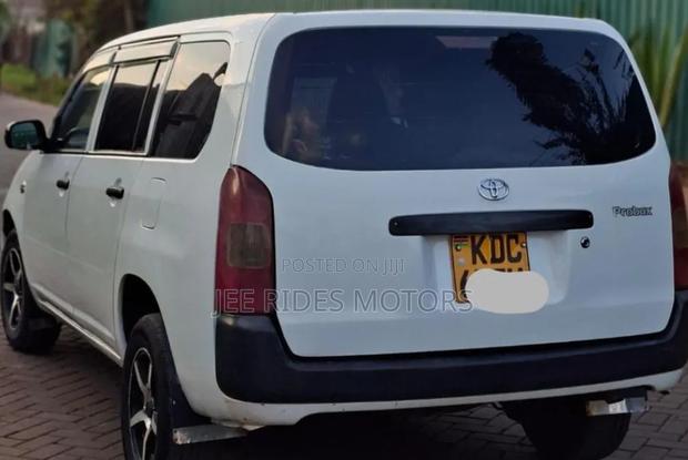 Toyota Probox 2014 Off white