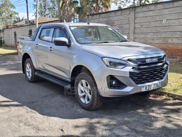 New Isuzu D-MAX 2025 Silver