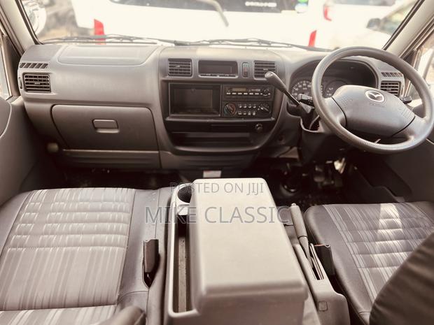 Mazda B 2019 White