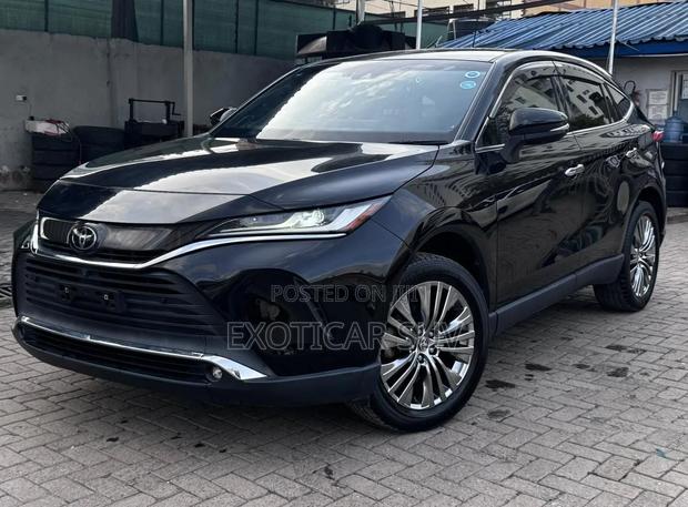 Toyota Harrier 2.0 2020 Black