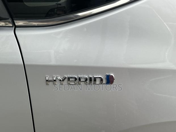 Toyota Esquire 2019 Silver