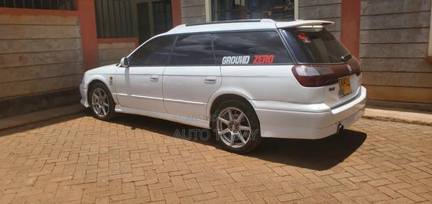 Subaru Legacy Wagon 2000 White