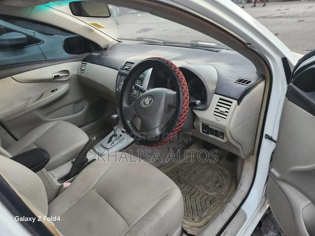 Toyota Corolla Fielder 2009 White