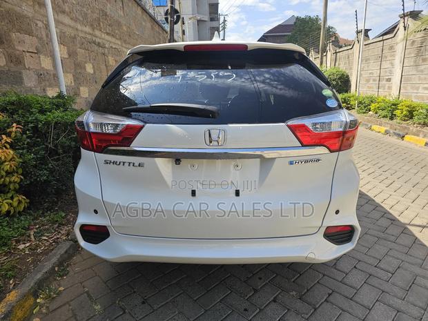 Honda Fit Shuttle 2019 Pearl