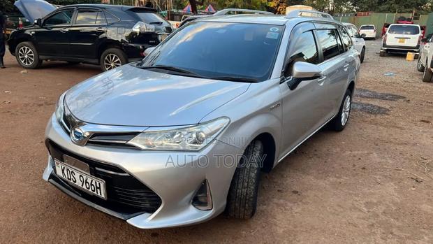 Toyota Corolla Fielder 1.5 Petrol FWD 2018 Silver