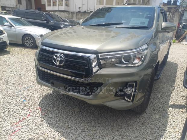 Toyota Hilux 2.4 Diesel 2020 Gray