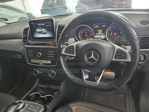 Mercedes-Benz GLE-Class 2015 Blue